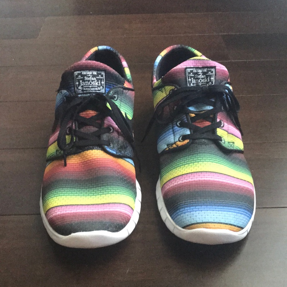 Nike Air Max SB Rainbow Janoski shoes